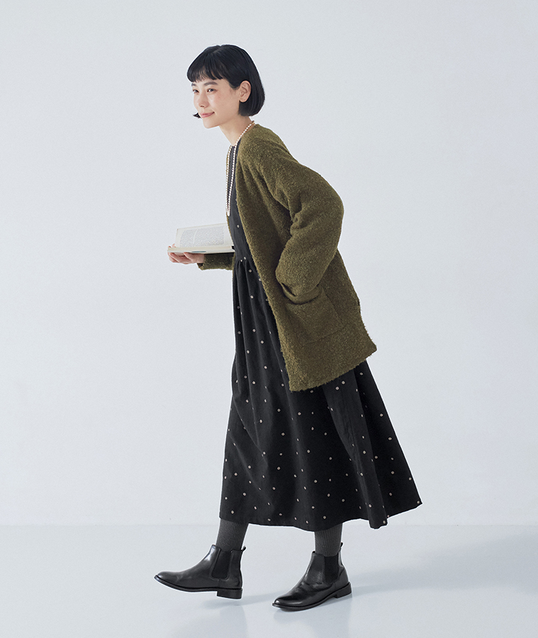 【 D*g*y 】コットン起毛くずれドットワンピース style02 カーディガン羽織り全身コーディネート