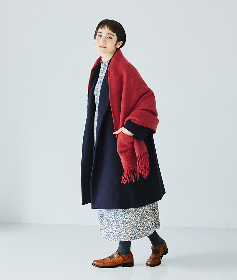 LAPUAN KANKURIT ポケットショールUNI  ダークレッド コーディネート