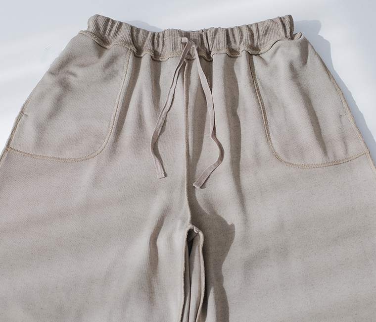 【 &yarn 】ニットワイドパンツ 裏面
