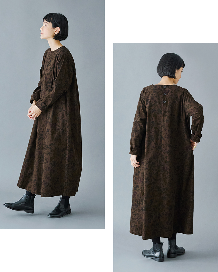 &yarn  コットンボタニカルプリントコーデュロイワンピース(ブラウン)の全身横と後ろ