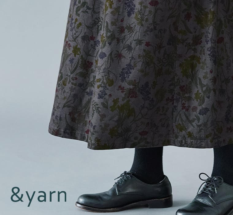 &yarn コットンボタニカルプリントコーデュロイワンピースのご紹介