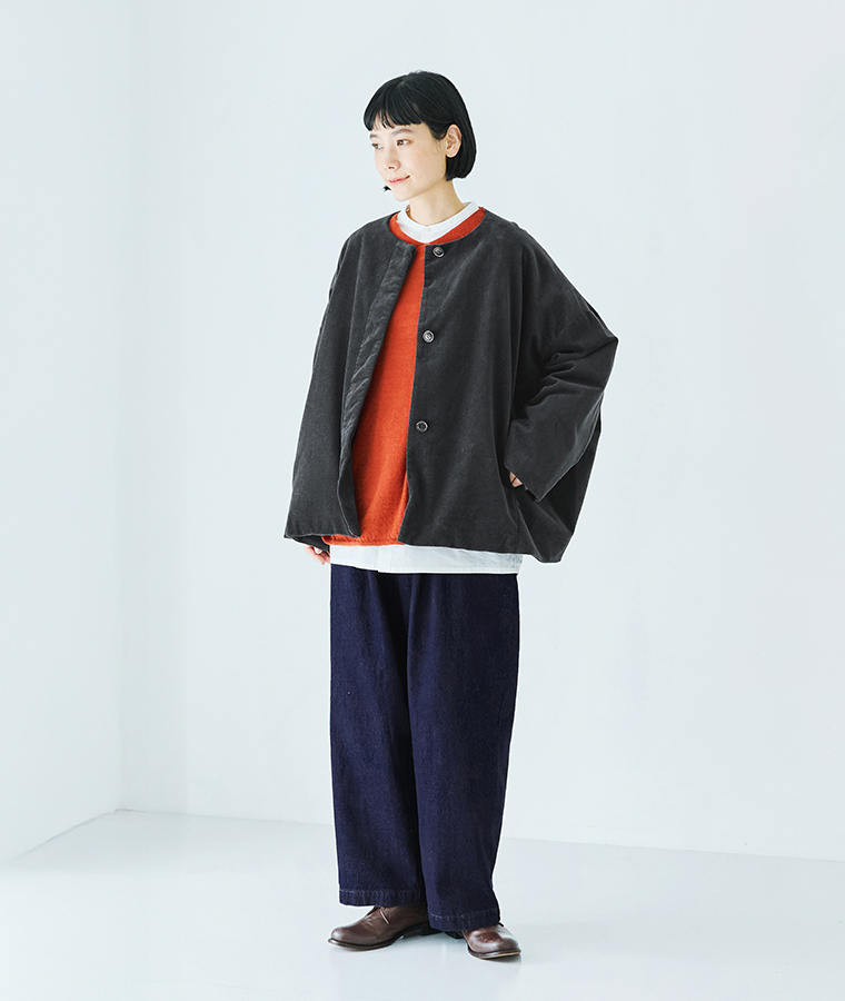 【 so 】コットン変形コーデュロイノーカラーコクーンジャケット チャコール 全身コーディネート