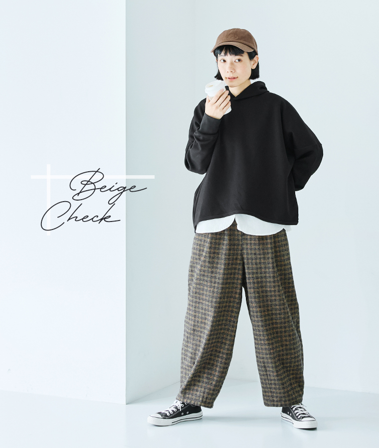 &yarn  コットンツイードチェックバルーンパンツ　ベージュの着こなし