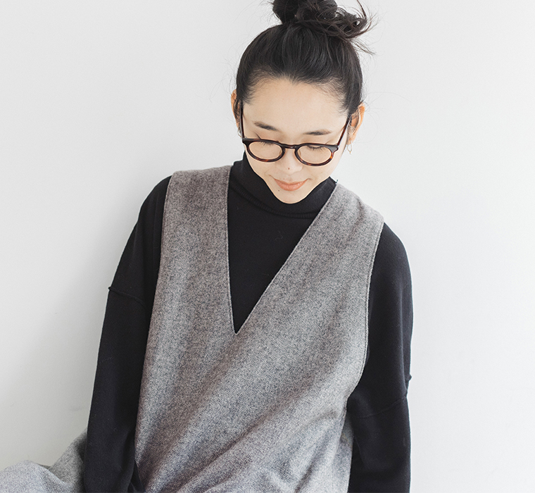 HEAVENLY  ウールミックスジャンパースカート ブラック 上半身寄り