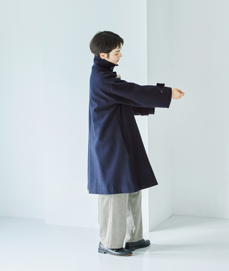 メルトントグルコートのサイドシルエット