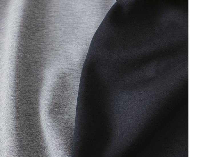 生地アップ（グレーとブラックの裏起毛素材）