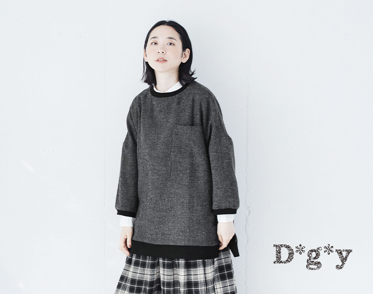 D*g*yのツイード素材リブチュニック（グレー）を着用したモデルの正面スタイル