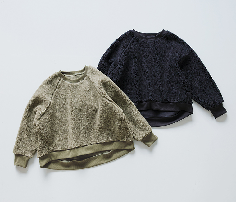 Lintu Laulu  リブ使いボアプルオーバーカーキとネイビーのフリースプルオーバーを並べた商品画像（平置き）