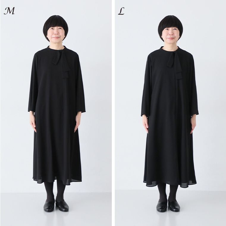 ボウタイAラインワンピースのMとLサイズを着たスタッフ(163cm)の正面比較