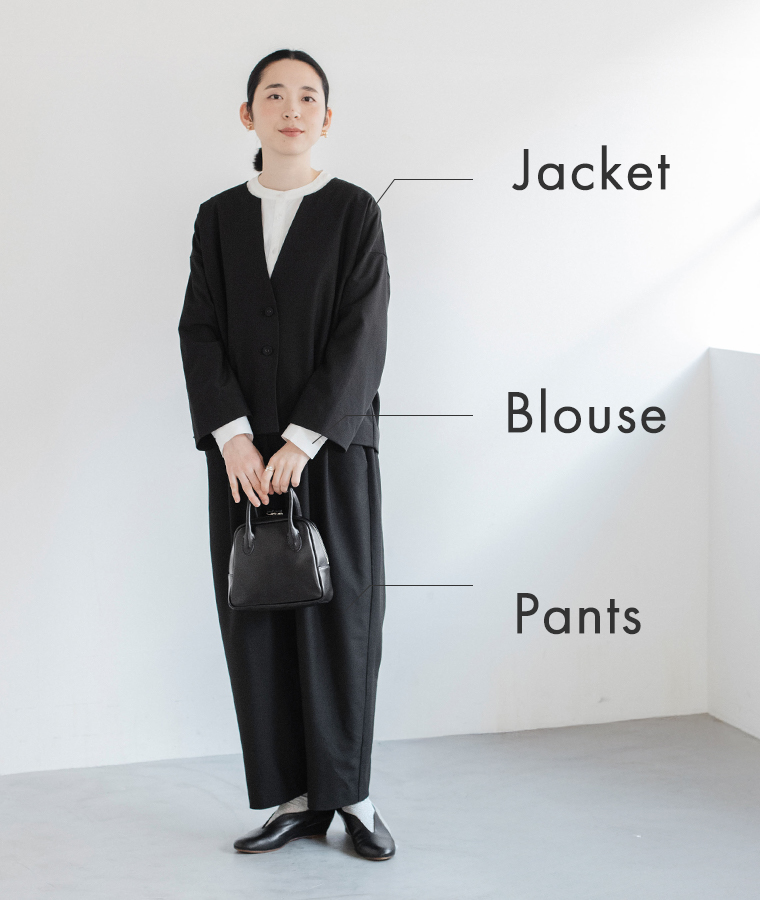 &yarn フォーマルセットアップ 着用コーディネート ブラック ノーカラージャケットとワイドパンツのオケージョンスタイル