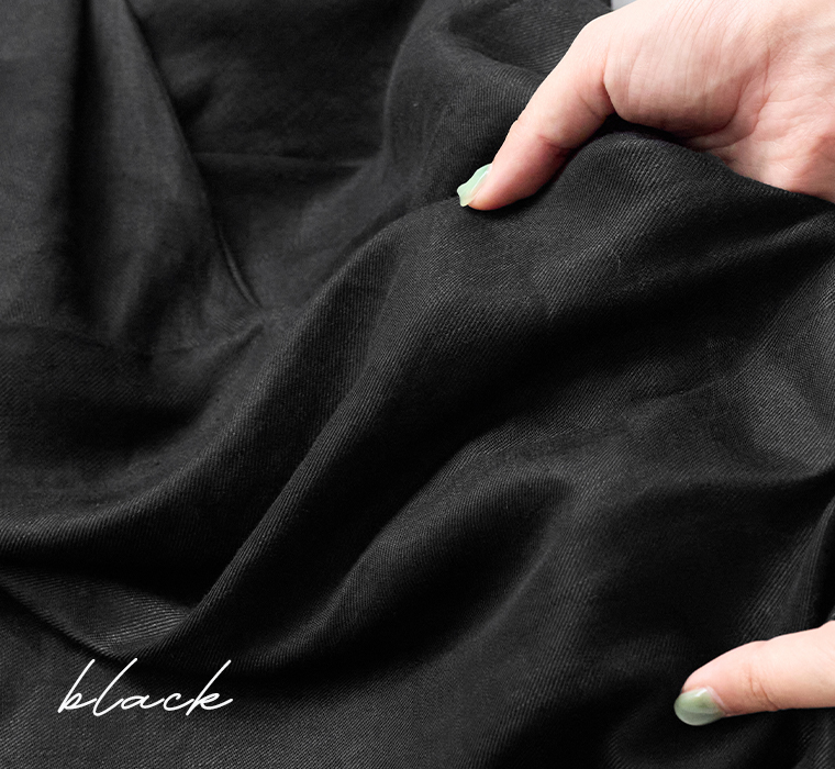 ブラックの生地アップ