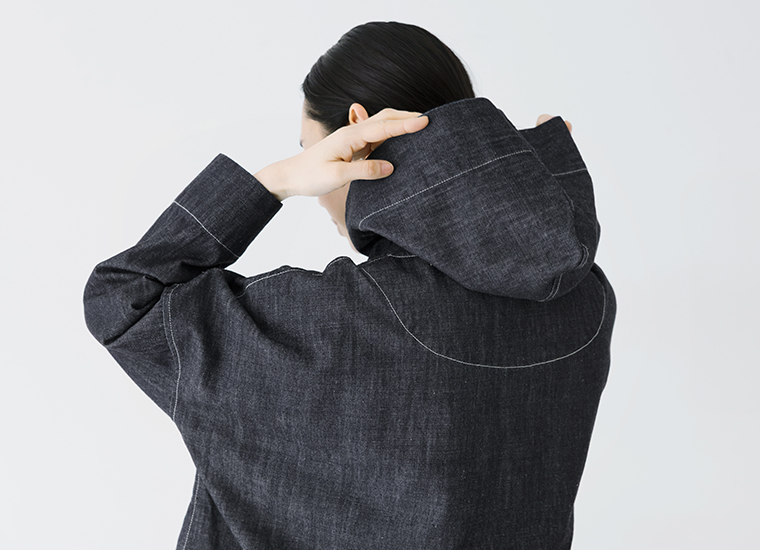 TUTIE. デニムフーディー フードデザイン バックスタイル コットンリネン素材