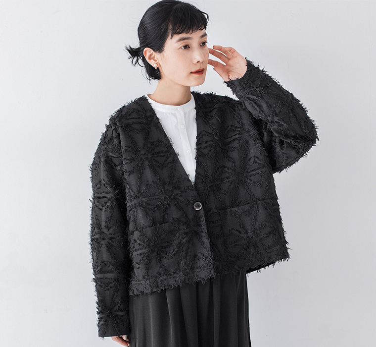 &yarn ジャガードジャケット 着用 ブラック Vネック 立体的なシルエット レディース