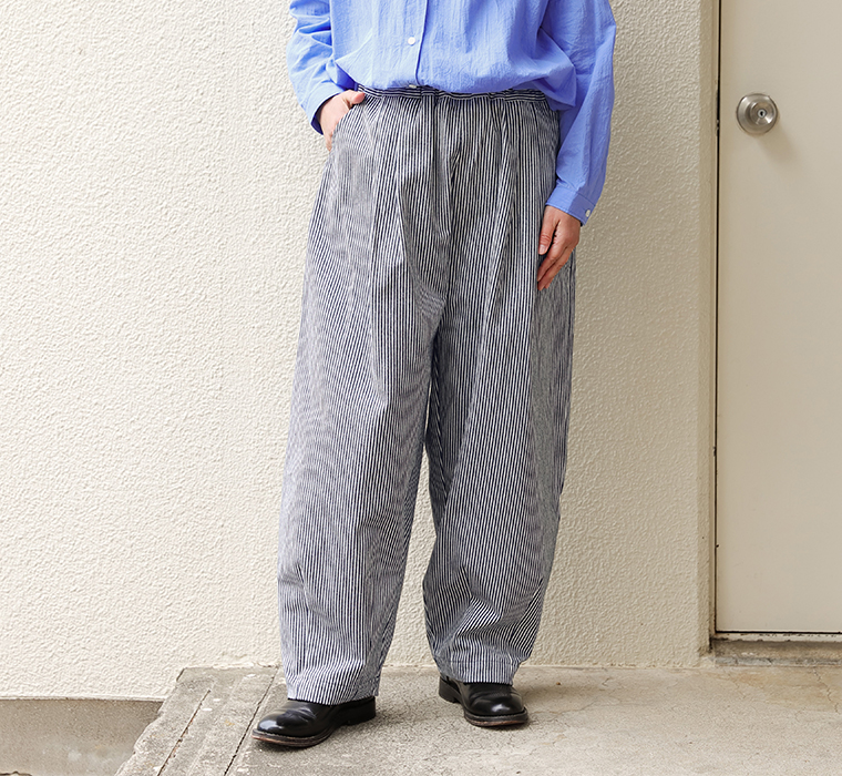 homeworking ヒッコリーストライプ 裾ダーツパンツ