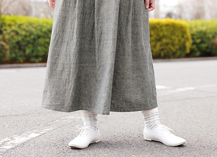 homeworking ダンガリージャンパースカートの裾寄り