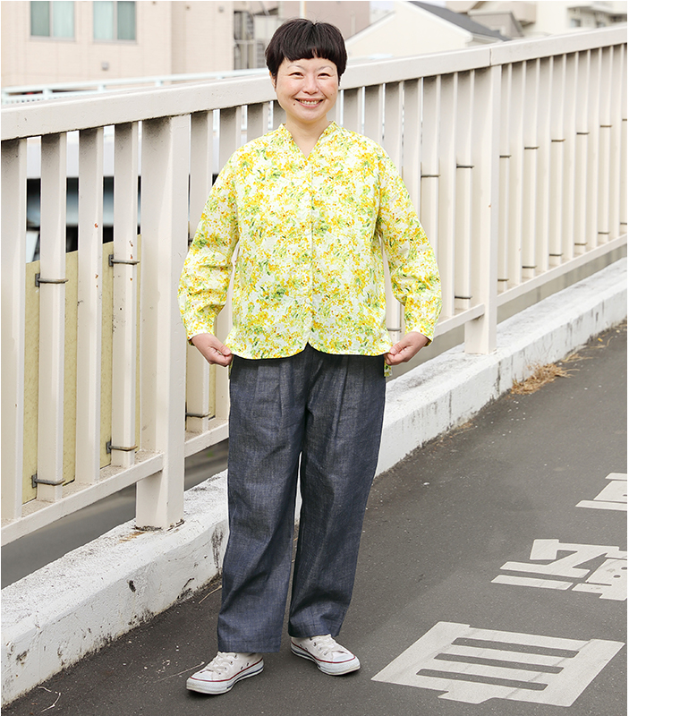homeworking コットンローン ミモザプリントスキッパーブラウス
