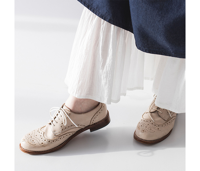 コットンワッシャーボイルぺチパンツ(ホワイト)の裾寄りのカット