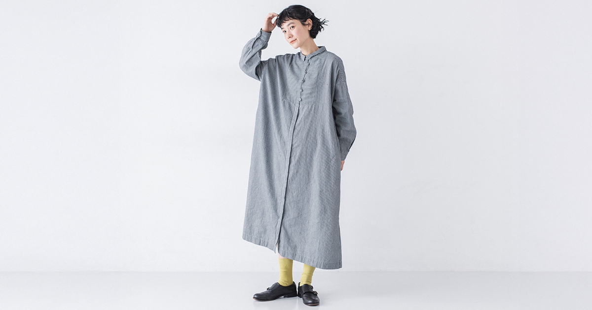 「23日迄限定お値下げ」未使用45Rインディゴヒッコリーワンピース 45R - 超美品 45R 定価5.3万 ゴマデニム ヒッコリー ワンピース