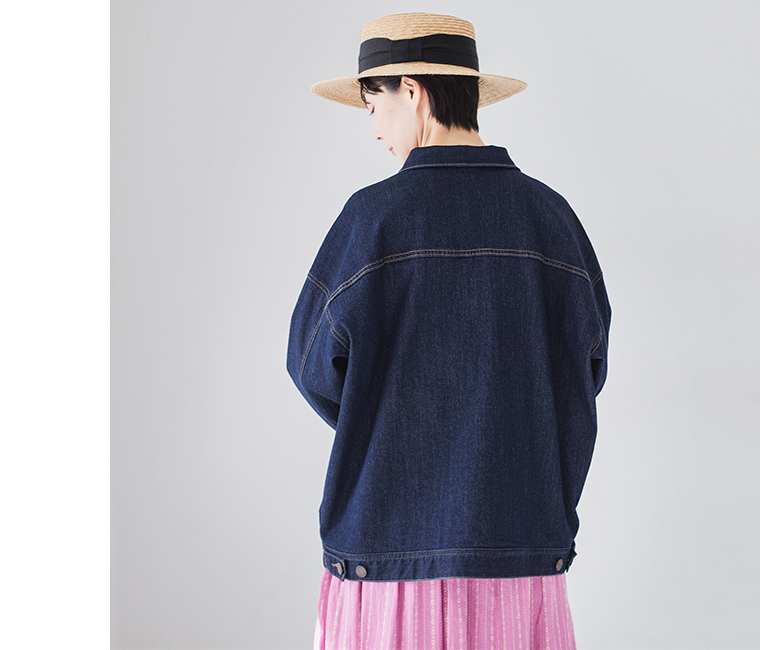 &yarn デニムカバーオール 上半身寄り後ろ