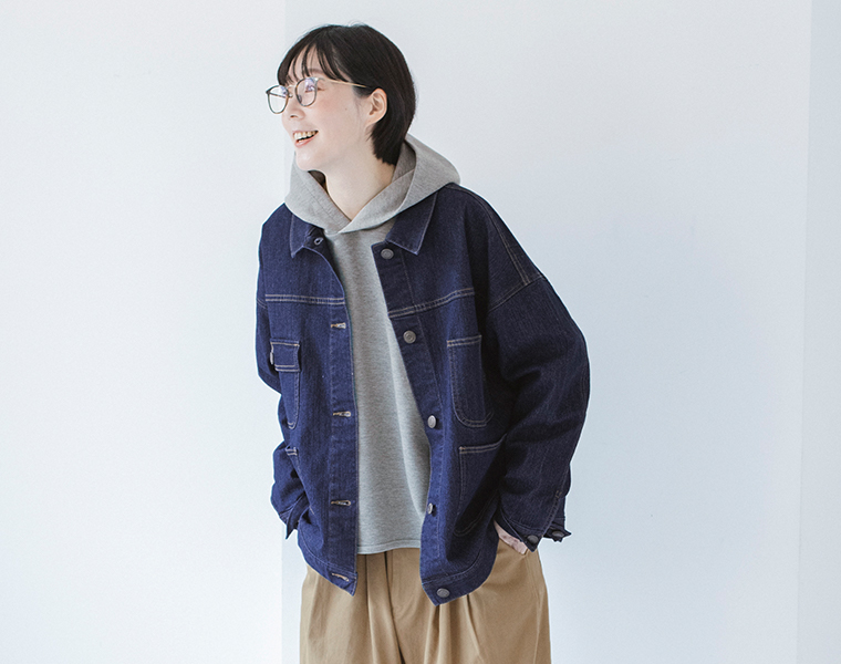 &yarn デニムカバーオール フーディコーディネート