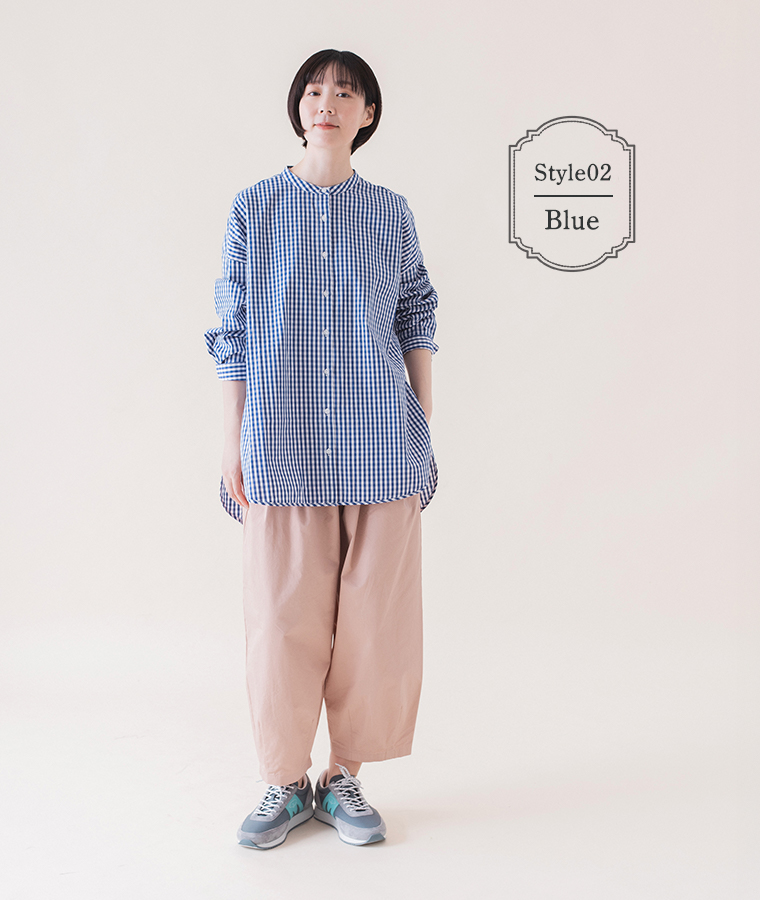 ギンガムチェックバンドカラーシャツ(ブルー)着用の全身コーディネート