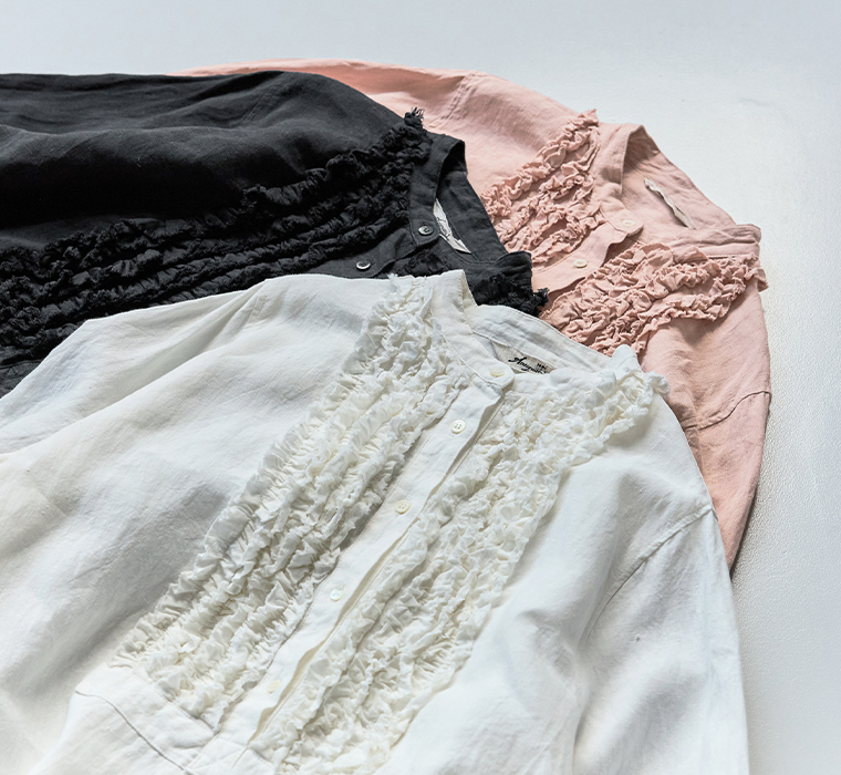 フレンチリネンフリルワンピース(ピンク、ブラック、ホワイト)の置き画像