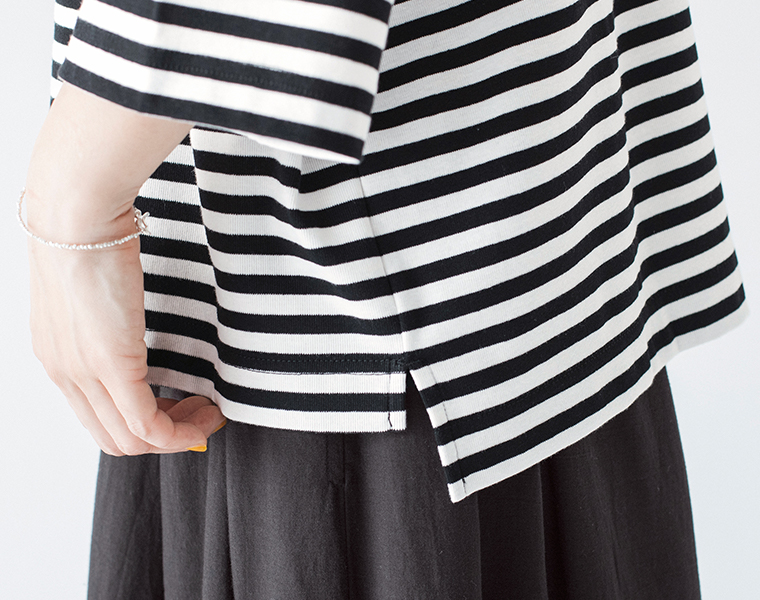 &yarn 1枚で着映えるワイドプルオーバー ブラック裾寄り