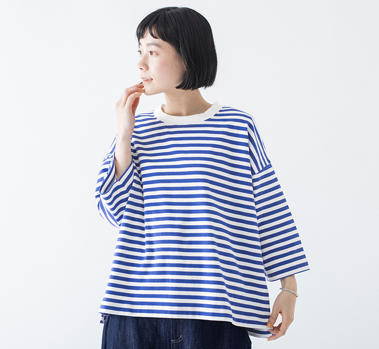 &yarn 1枚で着映えるワイドプルオーバー ブルー 上半身寄り