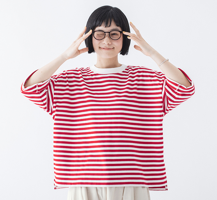 &yarn 1枚で着映えるワイドプルオーバー レッド 上半身寄り