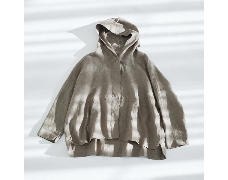 TUTIE. 大人に似合う贅沢リネンパーカー（ナチュラル）のフロントデザイン