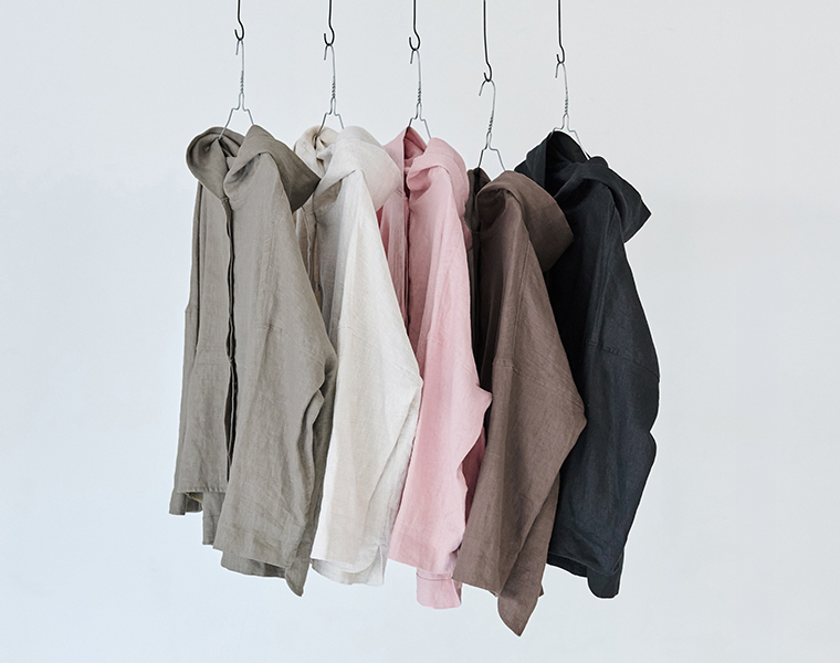 TUTIE. 大人に似合う贅沢リネンパーカーの5色展開（ナチュラル、モスグリーン、ピンク、ブラウン、ブラック）