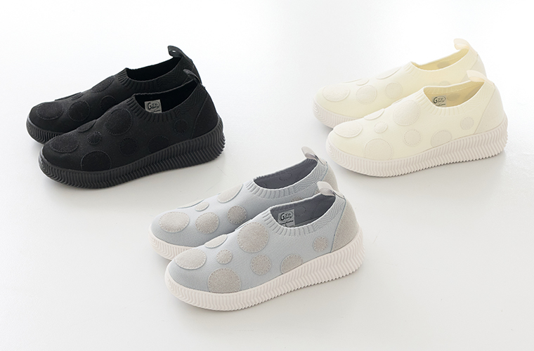 ドットスリッポンスニーカーのカラーバリエーションの全体カット