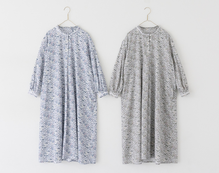 &yarn リバティ・ファブリックス フリル襟ワンピースの全体デザイン（ブルー系・グリーン系）