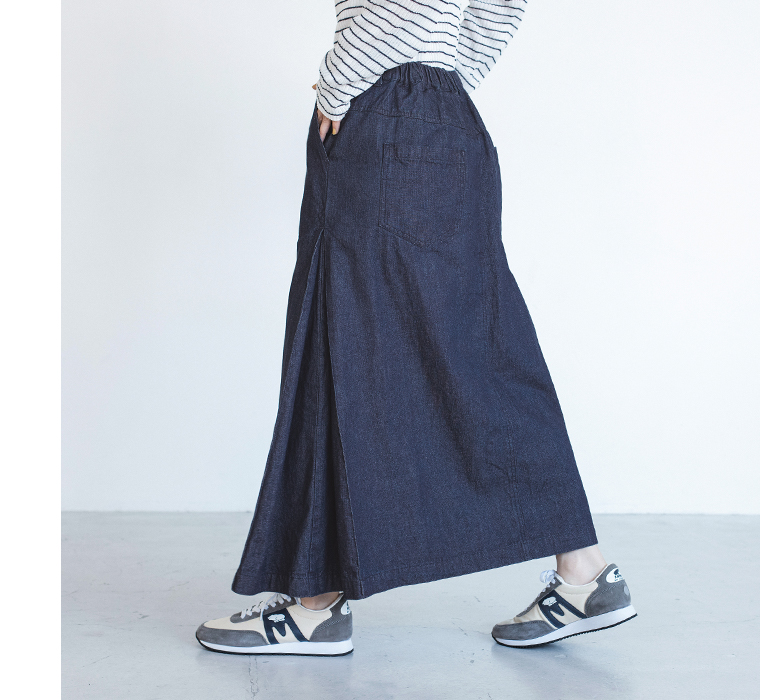 NORTHERN TRUCK デニムスカート  ボーダースタイリング スカート寄り後ろ