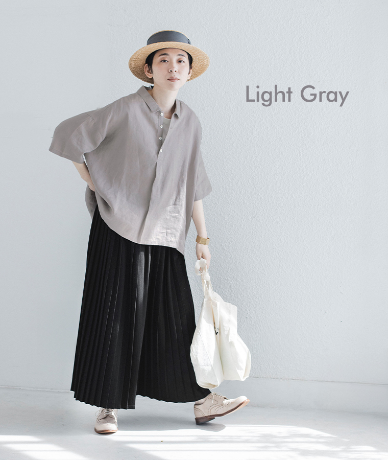素肌喜ぶリネンポロ(ライトグレー)の全身コーディネート
