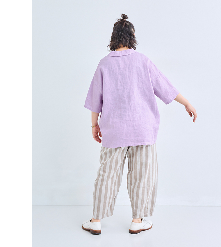 素肌喜ぶリネンポロ(ラベンダー)の全身バックシルエット