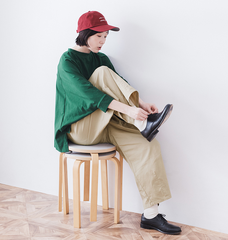 &yarn ラグランワイドTシャツ グリーン着用 リラックス感のある着心地と動きやすさ