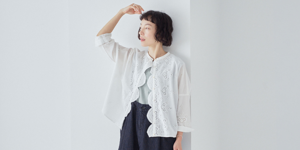 着こなしにリズムが生まれる一枚【 T.Tutie 】スカラップ刺繍レース