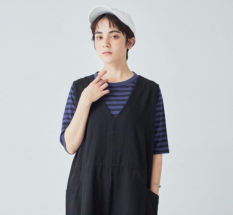 Bliss bunch コットンリネン サロペット Vネック レイヤード ブラック 上半身
