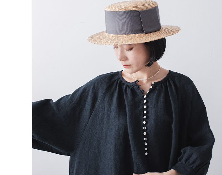 9番手リネン多釦ワンピース(ネイビー)の上半身寄り正面カット