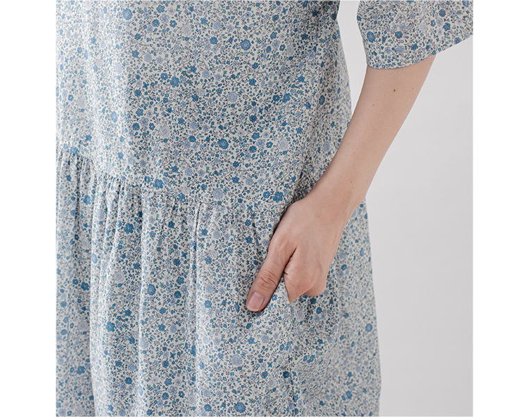 HEAVENLY フラワープリントワンピース オフホワイトのポケットディテール