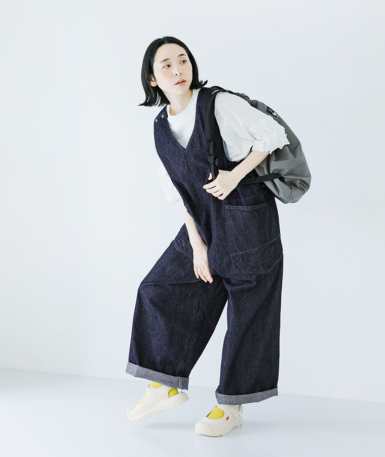 UNIVERSAL OVERALL スニーカーサンダル UO33 ホワイト 全身コーディネート