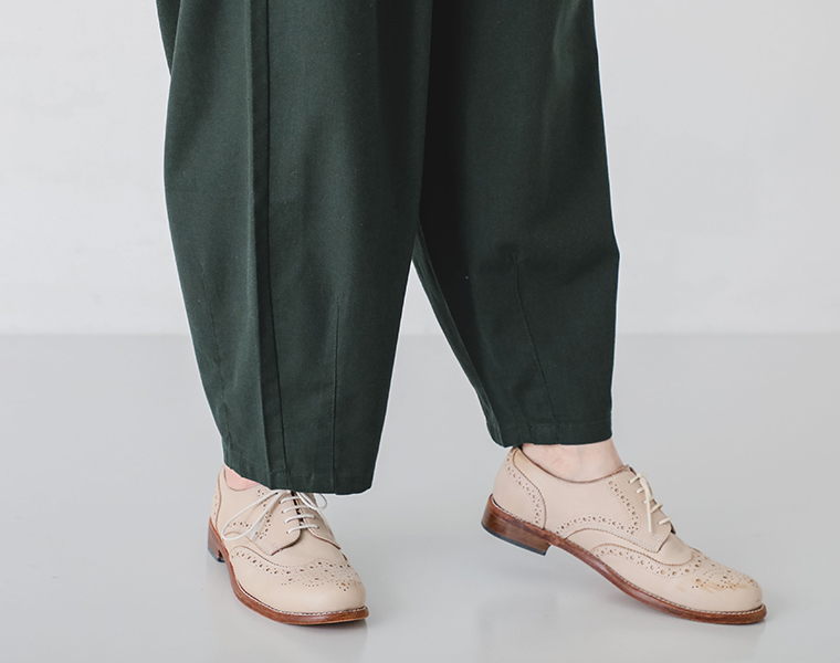 コットンリネンサーカスパンツの裾ディテール