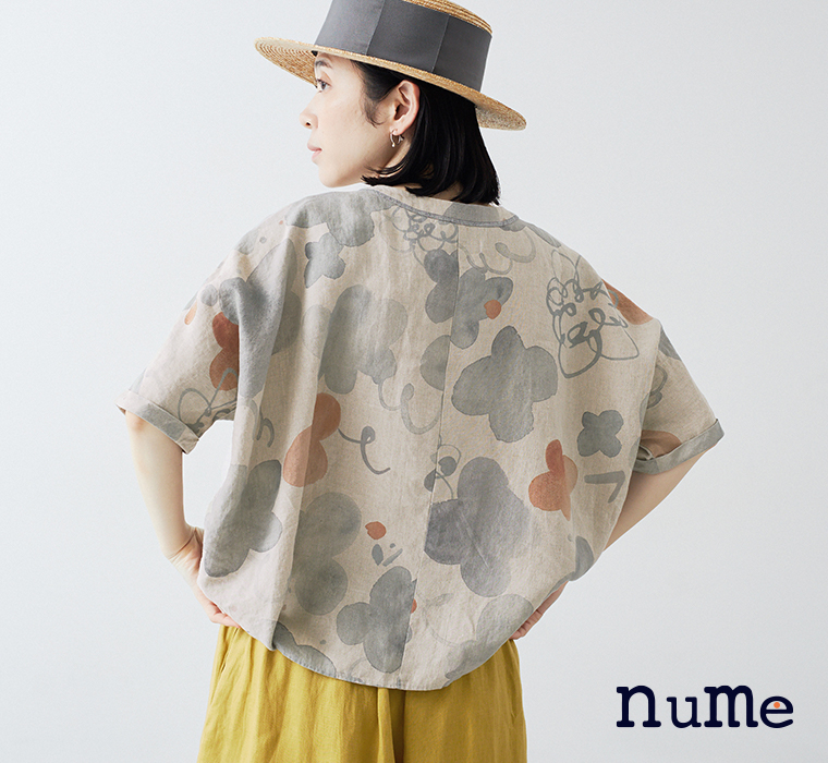 人気シリーズの新作登場【 nume 】やさしく浮かび上がる水彩花柄リネンシャツ