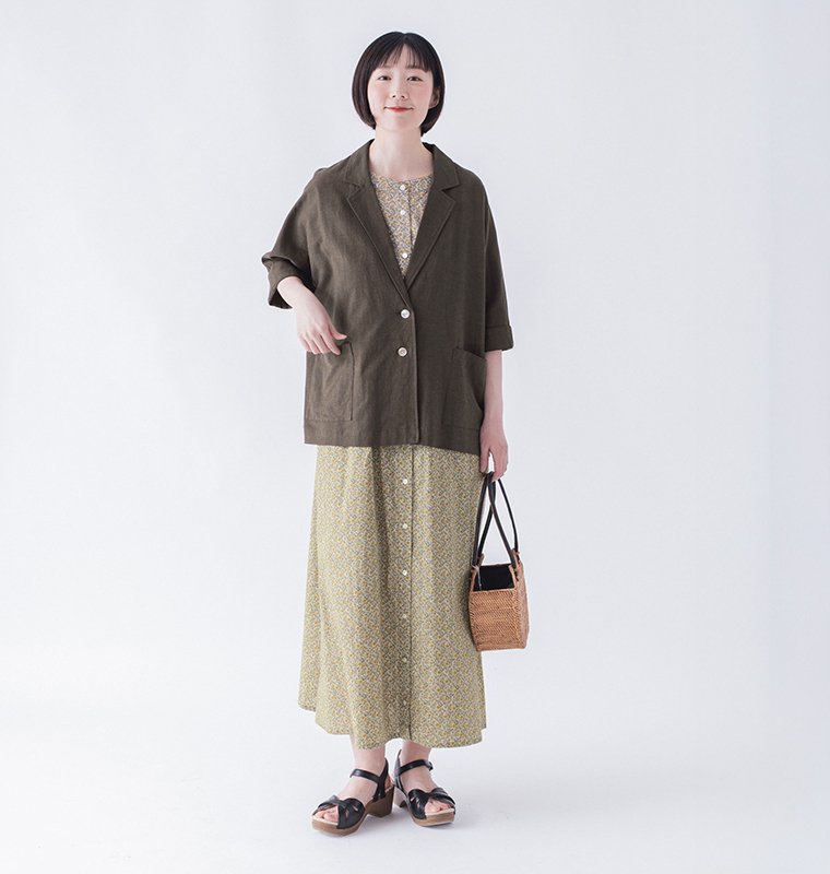 &yarn ドルマンテーラードジャケット ブラウン 全身前