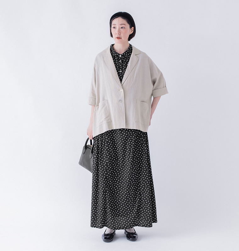&yarn ドルマンテーラードジャケット ナチュラル 全身前