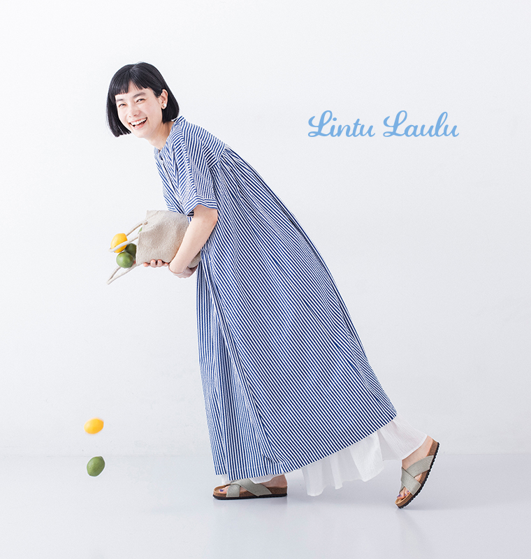 ナチュランの定番柄に爽やかな着心地【 Lintu Laulu 】バンドカラーギャザーワンピース