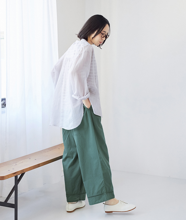 Lintu Laulu はしごレースコットンペチパンツ グリーンを合わせた爽やかなナチュラルコーディネート