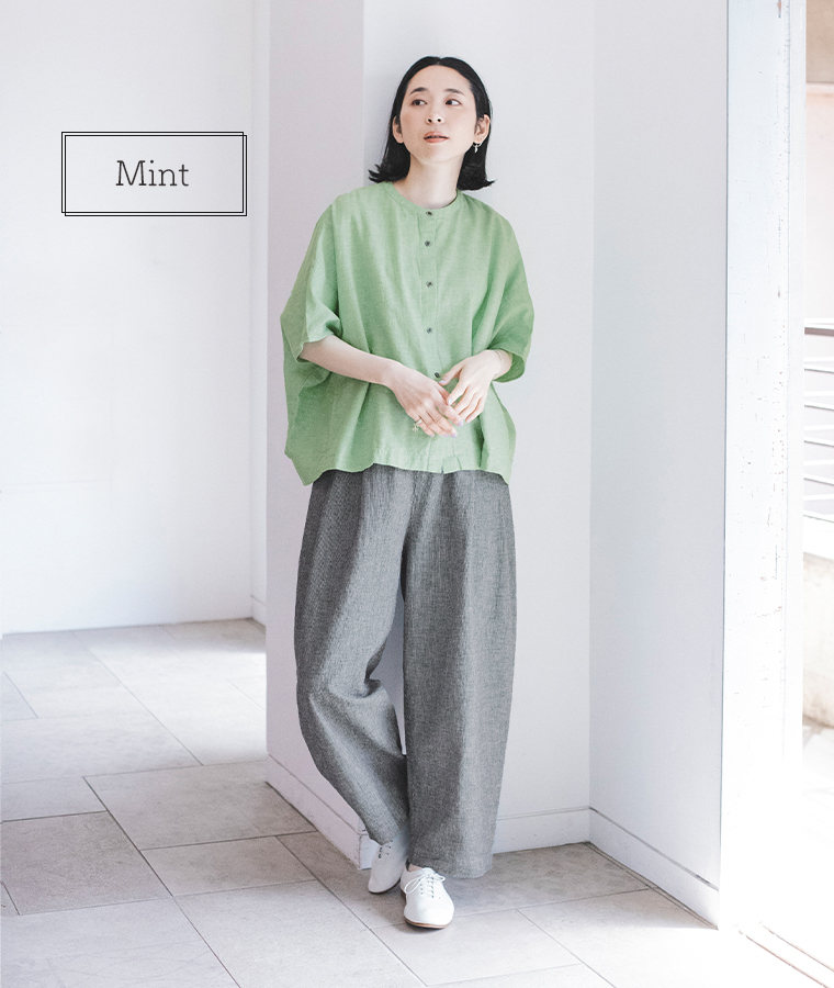 コットンリネンスクエアシャツ(ミント)着用の全身コーディネート