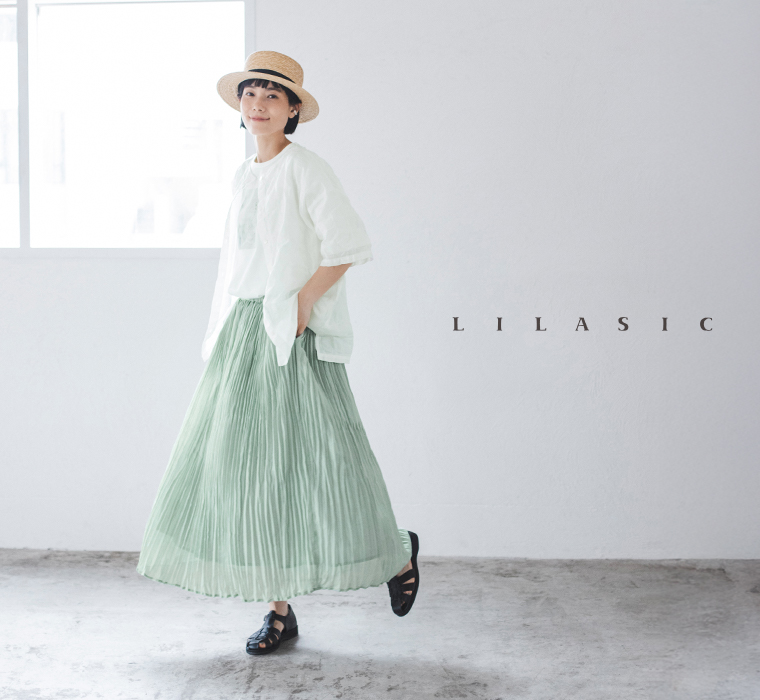 LILASIC ワッシャープリーツスカート(ライトグリーン)着用の全身コーディネート